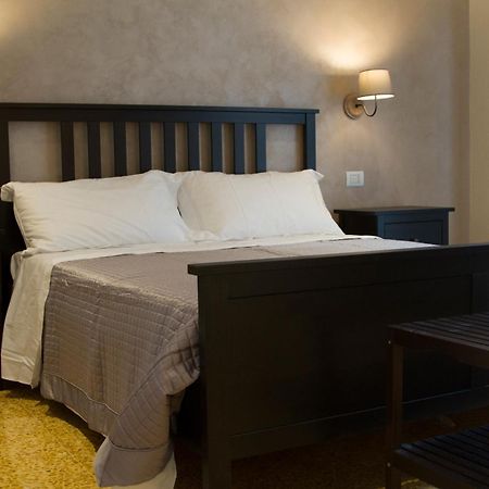 B&B I Propilei di San Girolamo Rimini Exterior foto